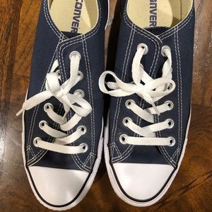 Converse sneakers blue size 7M woman’s 9